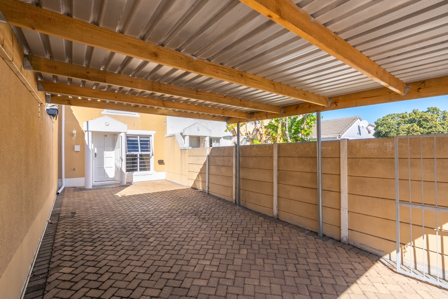 2 Bedroom Property for Sale in Thornton Western Cape